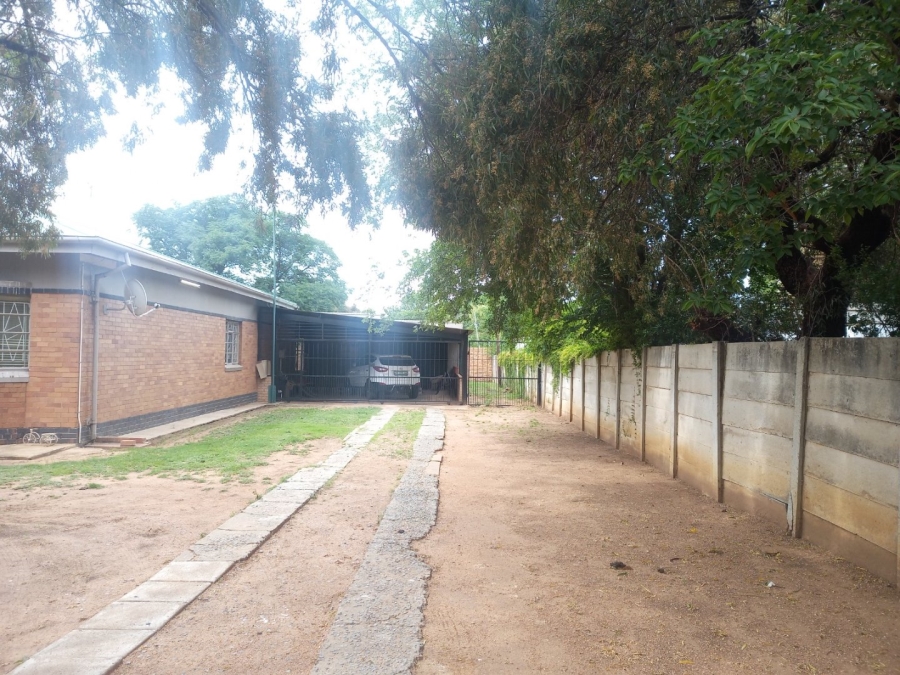 3 Bedroom Property for Sale in Wolmaransstad North West